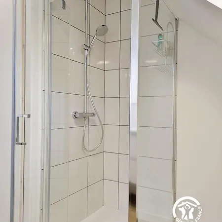 Le 47, 6 A 8 Personnes 펜션 Louverné