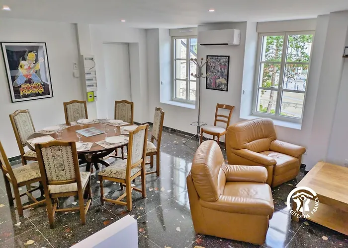 Le 47, 6 à 8 Personnes * Louverné